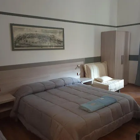 アルベルゴ アストロ * ジェノヴァ