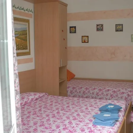 アルベルゴ アストロ ホテル ジェノヴァ