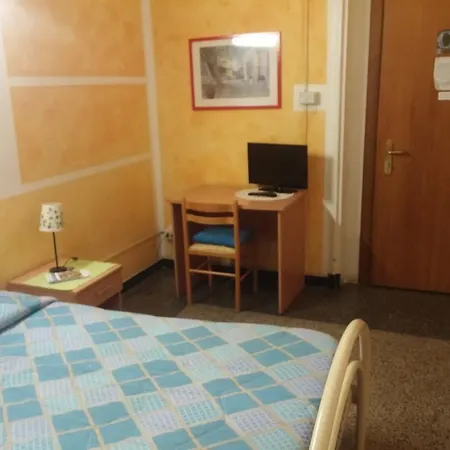 Astro Hotel *
