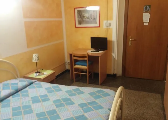 阿斯托酒店 酒店 *